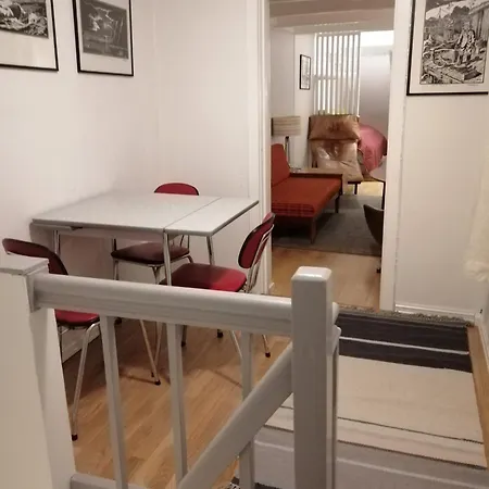 Sjarmerende Og Lysfylt Midt I * Tromsø