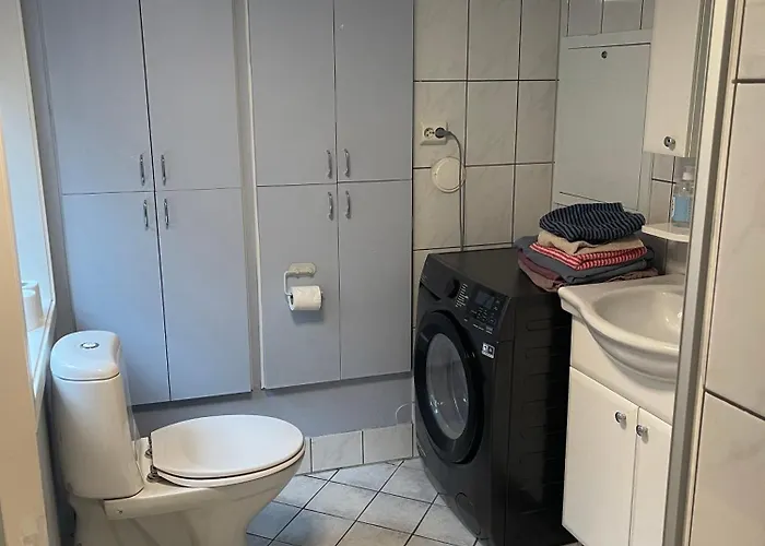 Sjarmerende Og Lysfylt Midt I