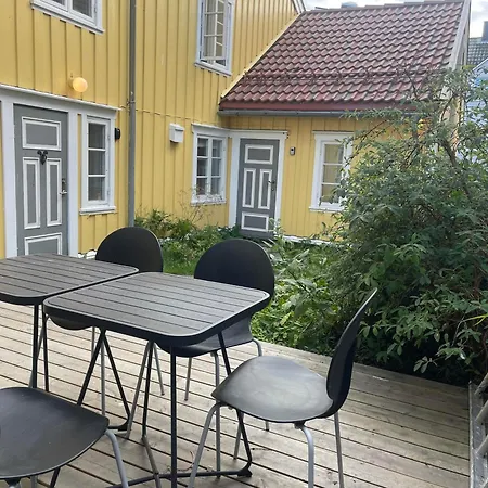 Appartement Sjarmerende Og Lysfylt Midt I *